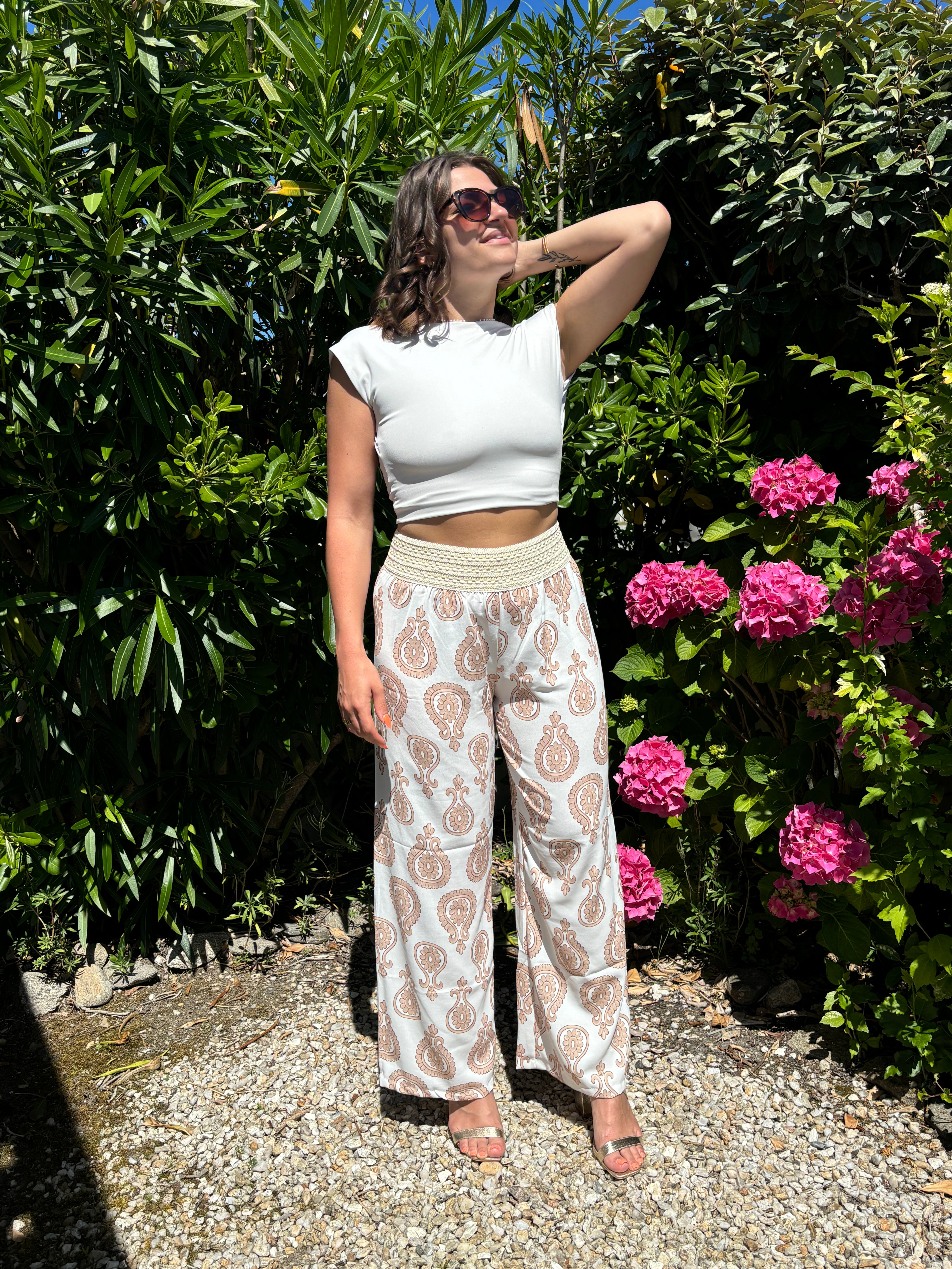 Pantalon fluide beige à motif « Florestine »